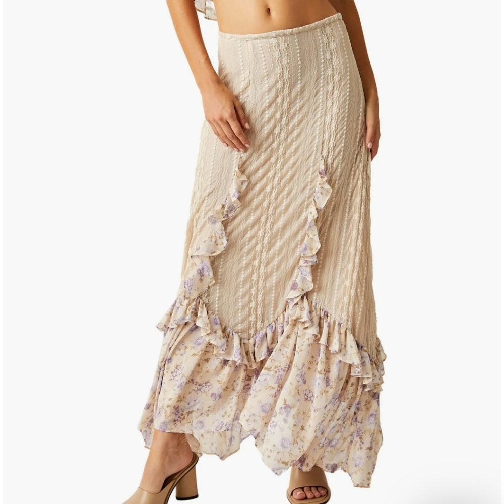 Chic Floral Maxi Skirt in Cream and Purple